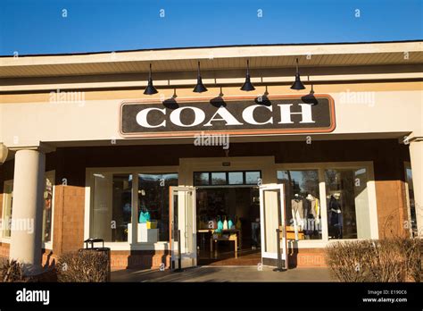 tanger coach outlet store online.